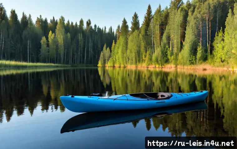 Home 17 카약과 카누 차이점 - Photorealistic side-by-side comparison on a calm Russian forest lake: a sleek enclosed kayak with a ...